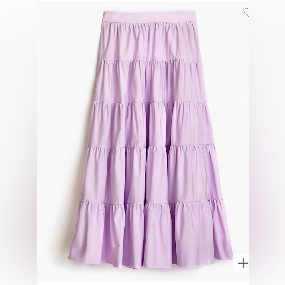 Jcrew Tiered midi skirt in cotton poplin. Color pastel purple. Size 00